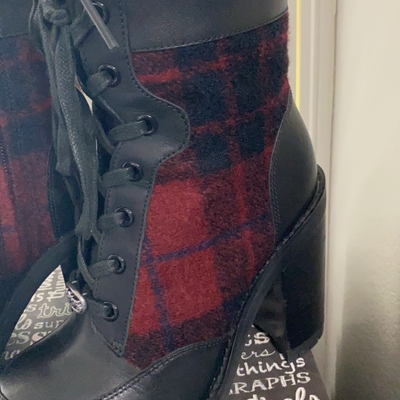 Coach Hedy Bootie size 6 - Picture 7 of 9